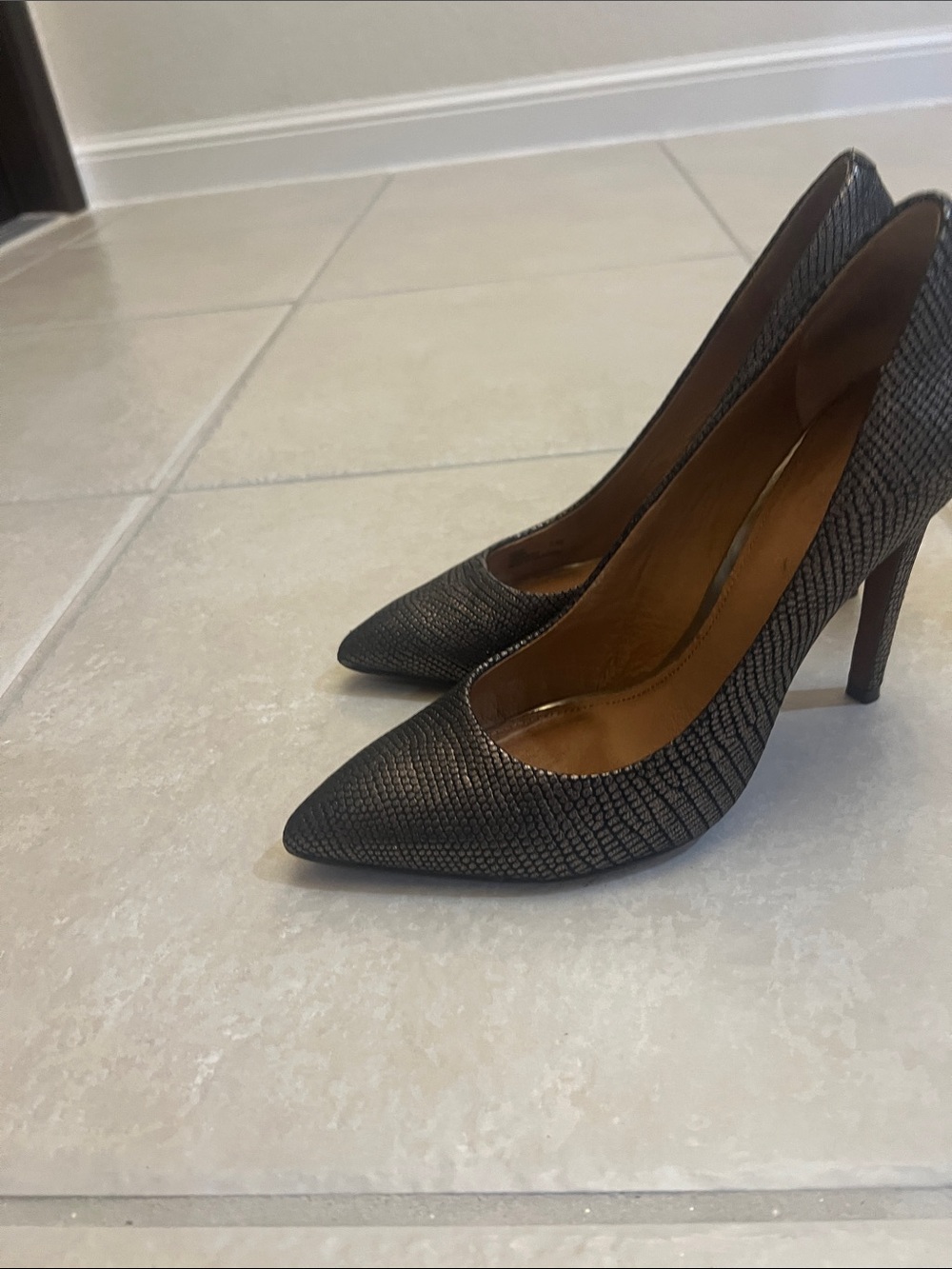 Coach Pointed Toe Metallic Textured Pumps - Women - Picture 6 of 11